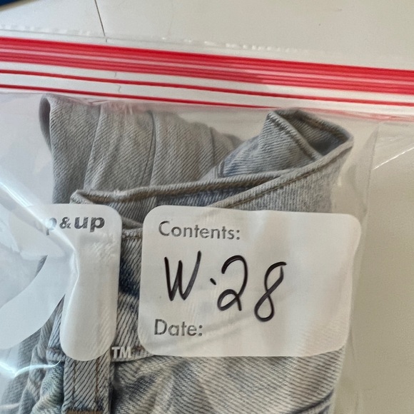 American Eagle Women's Baggy Jean Light Wash Destroyed Denim Blue Size 00 - Picture 15 of 15